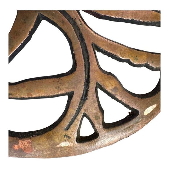 Vintage 99 Cast Iron Cat Shaped Trivet Intricate Cutout Design Hanging Ring SEE - Picture 8 of 9